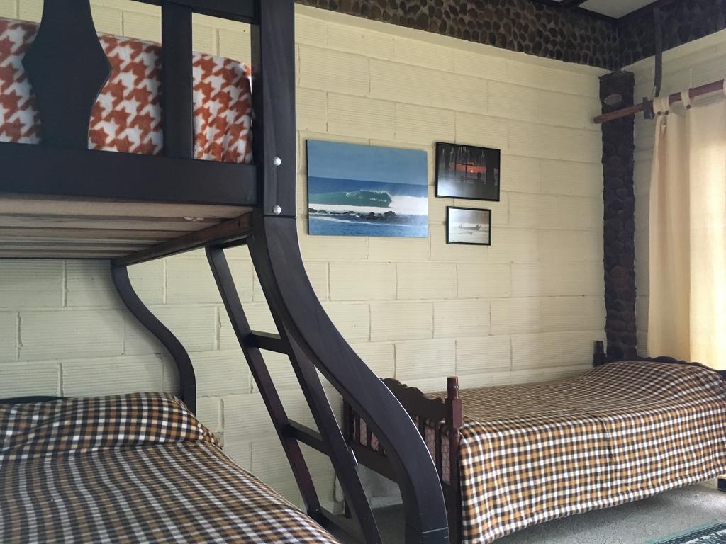 Casa Roja Hostel Montañita Eksteriør bilde